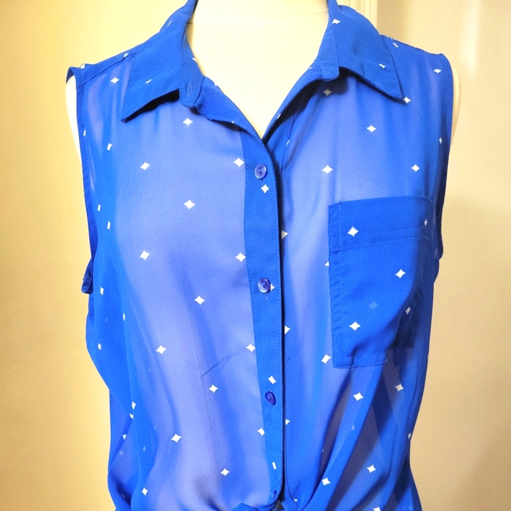 Beautiful Indigo Liz Claiborne Sheer button down sleeveless blouse size Medium